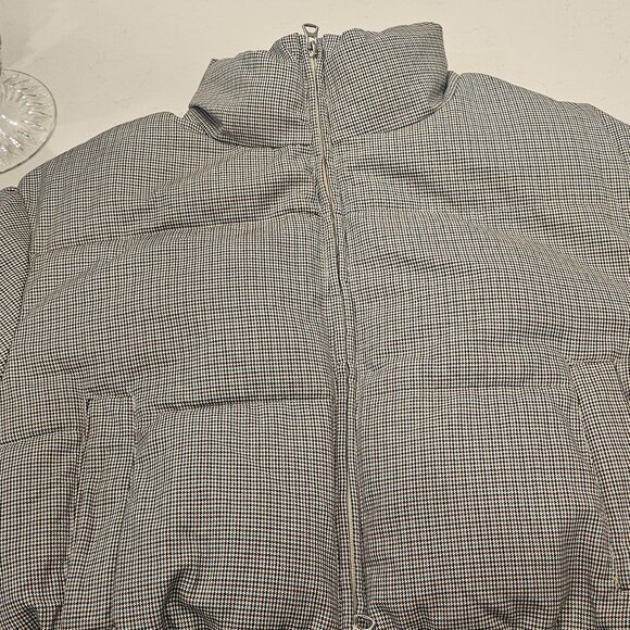Oysho Puffer Jacket - Picture 2 of 6
